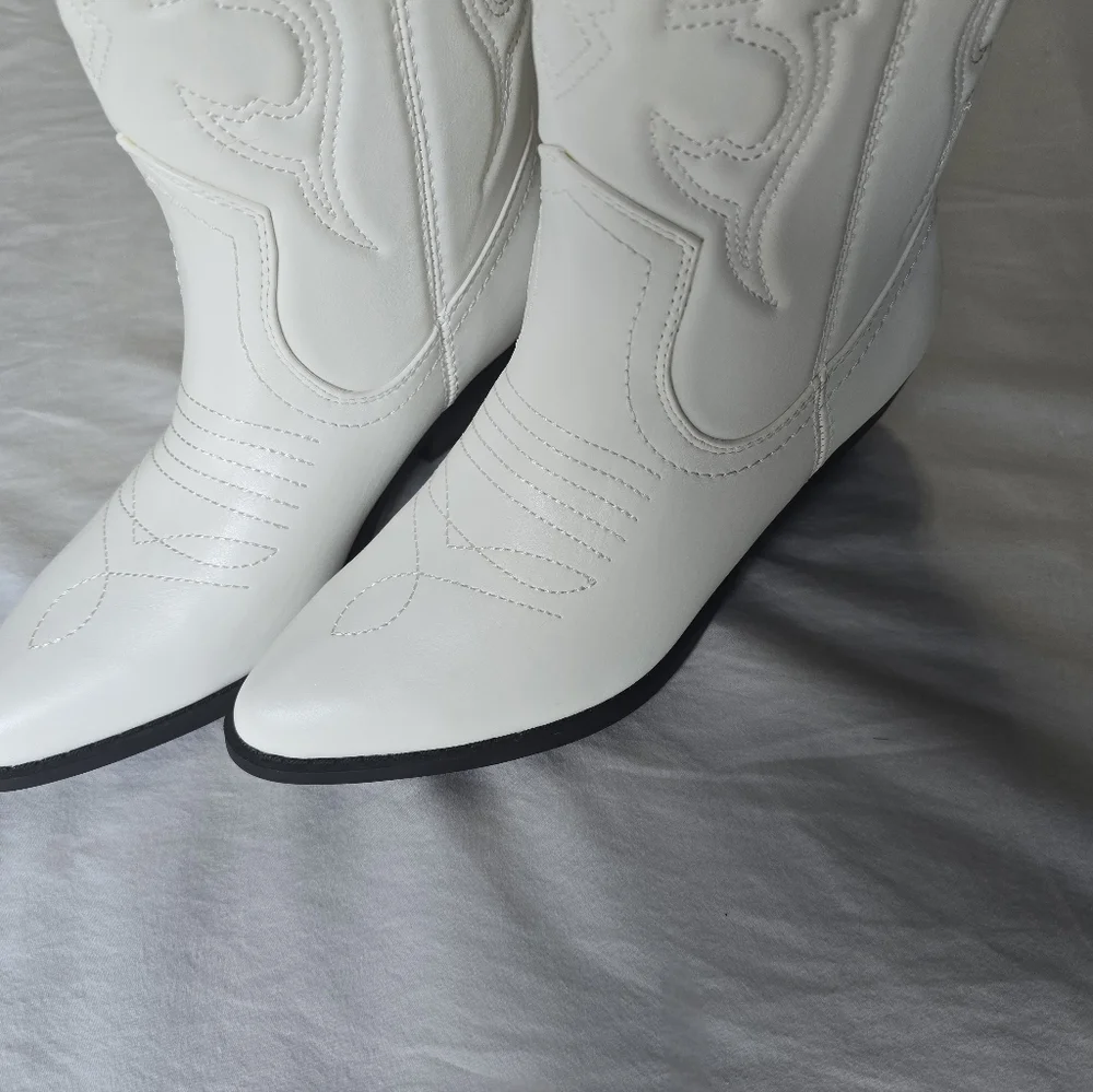 White Western Cowboy Boots - Picture 2 of 2